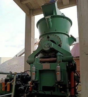 HVMの原料のセメントの粉砕機のセメントの粉砕のための縦のローラ ミル