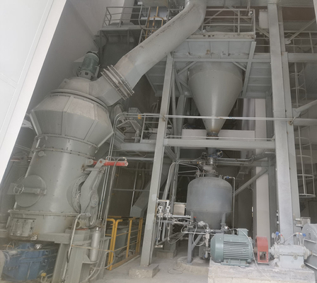 高出力の30 - 290T/H VRMのセメントの製造所350m2/Kgの比表面積区域